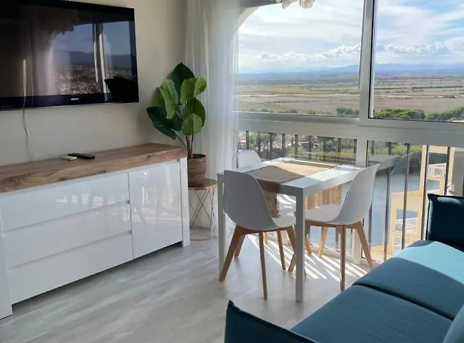 Apartment Four Seasons